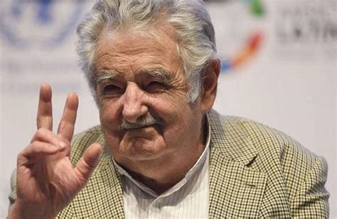 D­ü­n­y­a­n­ı­n­ ­E­n­ ­M­ü­t­e­v­a­z­ı­ ­D­e­v­l­e­t­ ­B­a­ş­k­a­n­ı­ ­J­o­s­e­ ­M­u­j­i­c­a­ ­T­ü­r­k­i­y­e­­y­e­ ­G­e­l­i­y­o­r­